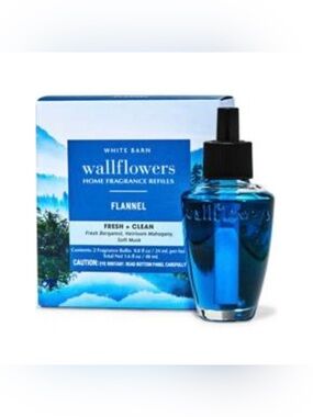 2/$20 ‼️ Bath & Body Works Flannel Wallflowers